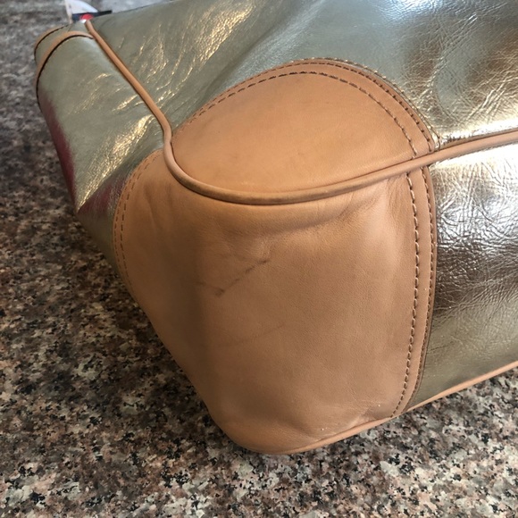 Coach gold tote - Picture 4 of 5